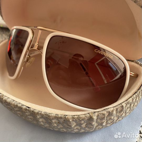 Солнцезащитные очки Carrera женские