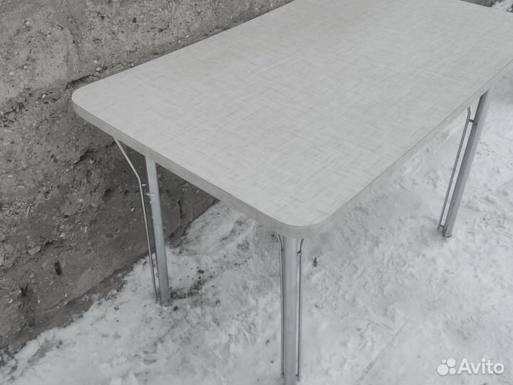 Кухонный стол бу