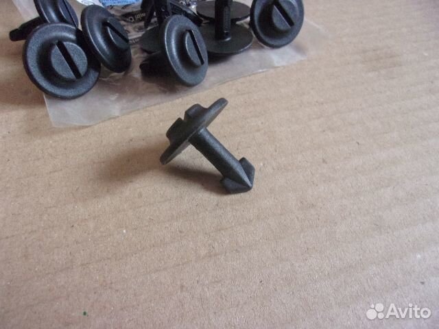 VW / Audi, 92-02г., клипса крепёжная