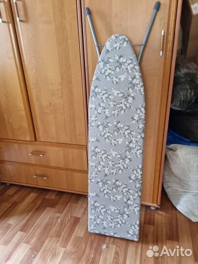 Гладильная доска почти новая