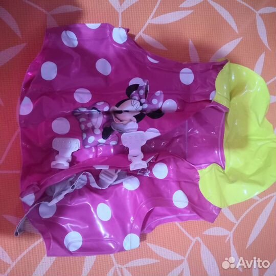 Жилетка для плавания