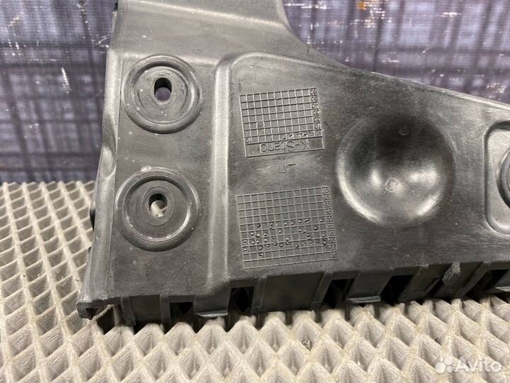 Крепление бампера заднее левое Audi Allroad C5 BES