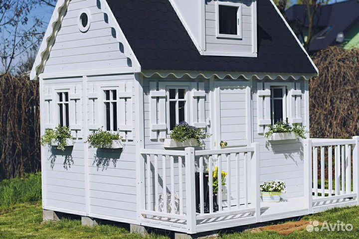 Детский игровой деревянный домик для дачи и сада