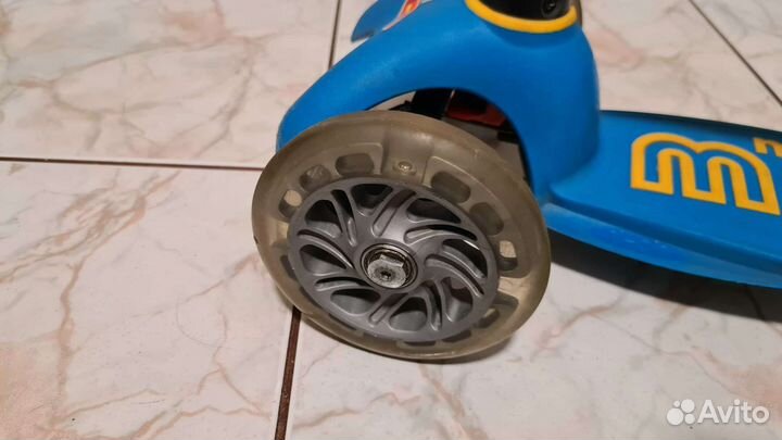 Самокат Mini Micro Deluxe складной