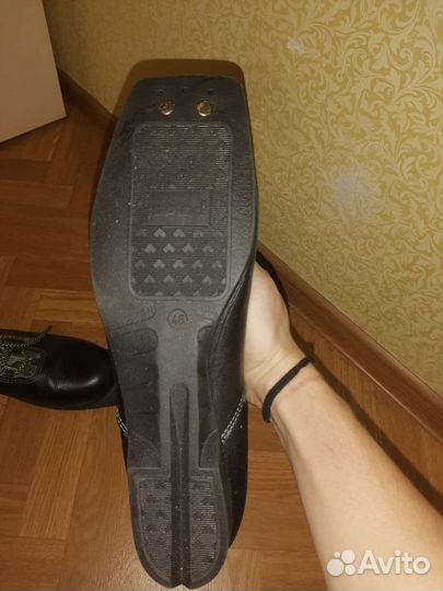 Лыжные ботинки