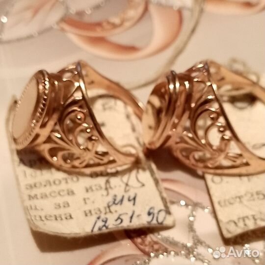 Новые золотые женские печатки СССР с бирками