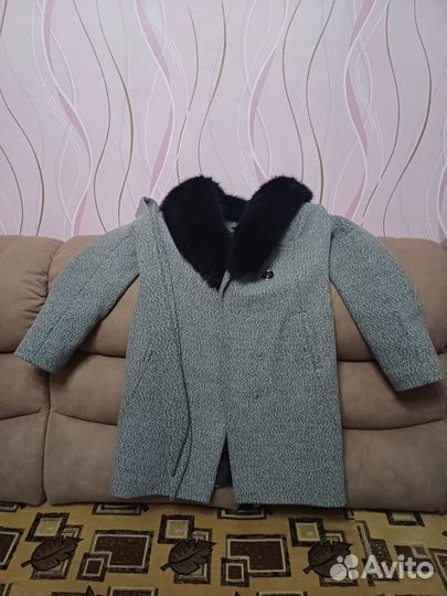 Пальто женское демисезонное 46