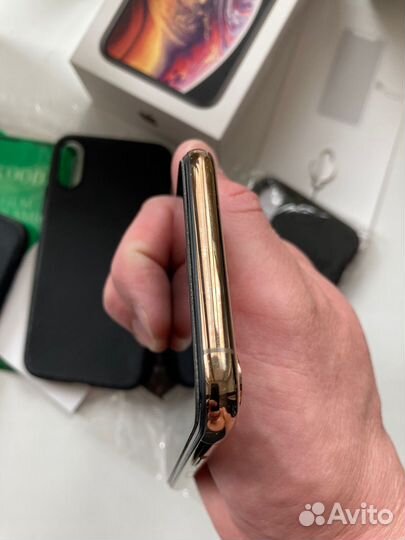 iPhone Xs, 64 ГБ