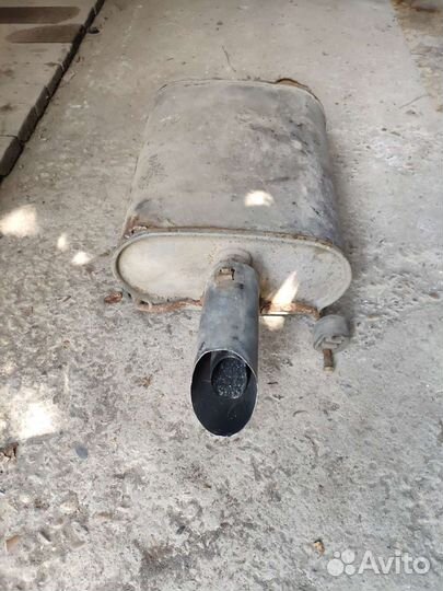 Глушитель / задняя бочка Ниссан