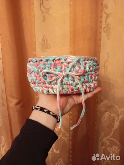 Корзинка вязаная для мелочей