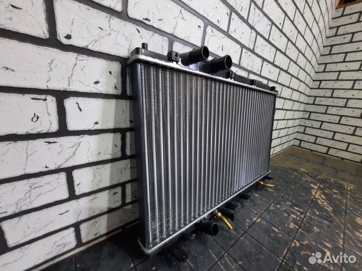 Радиатор двс передний Honda Civic sedan 2005-2012