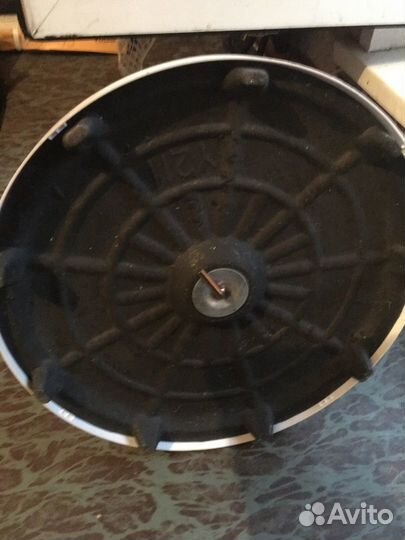 Стойка для напольного вентилятора с круглой основ