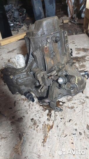 МКПП (механическая коробка переключения передач) C