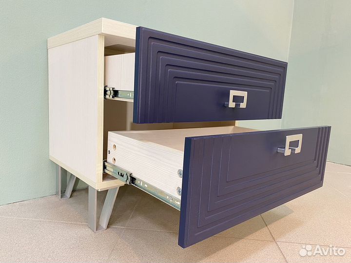 Тумба прикроватная