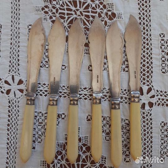 Антикварные столовые приборы из Англии