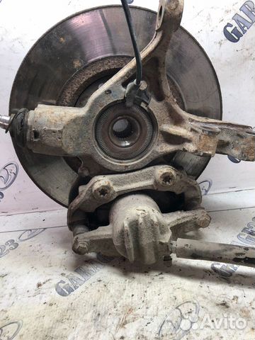 Поворотный кулак Peugeot 307