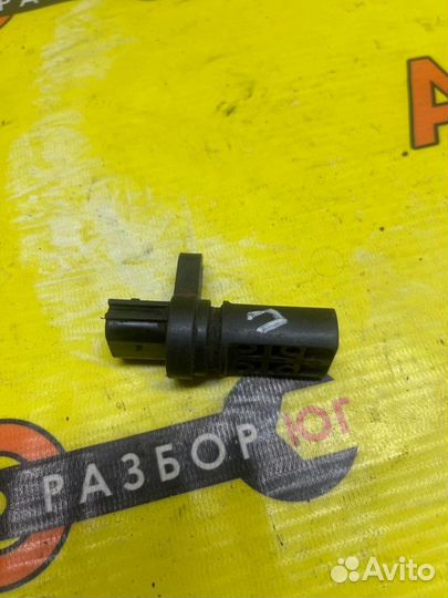 Датчик распредвала Nissan Elgrand E51 VQ35 2010