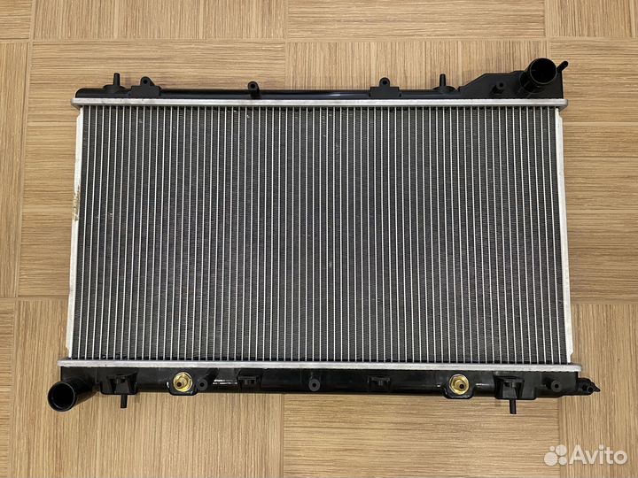 Радиатор двс Subaru Forester 2002-2008