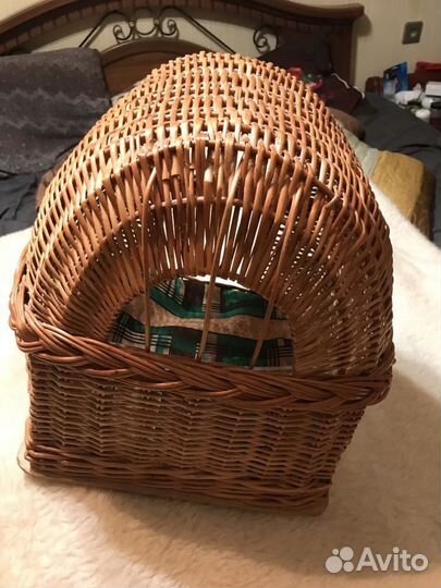 Домик для кошек из ротанга