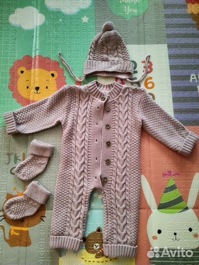 Вязаный комплект на выписку