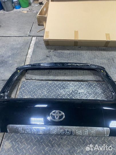 Крышка багажника land cruiser 200