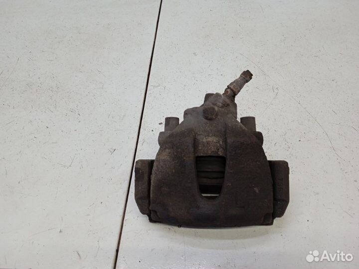 Суппорт передний левый Ford Focus 2 1.6 2005