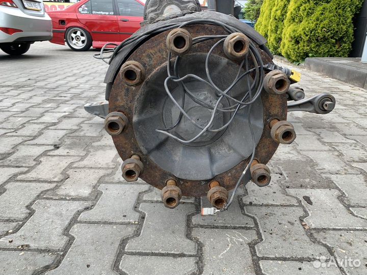 Ленивец Volvo FH