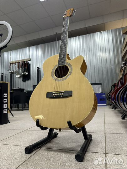 Электроакустическая гитара