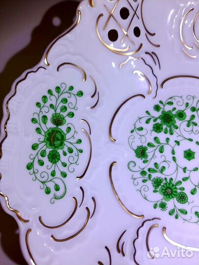 Ваза для фруктов на ножке фарфор