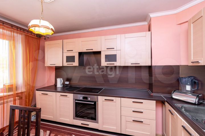 3-к. квартира, 68,5 м², 2/5 эт.