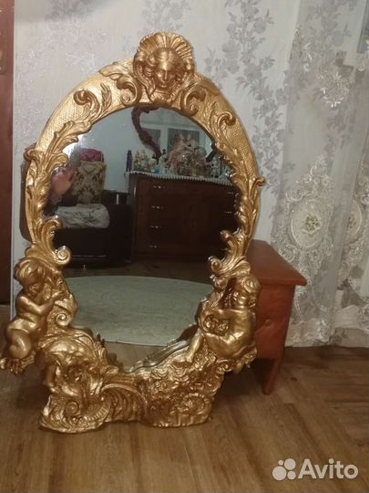 Зеркало старинное