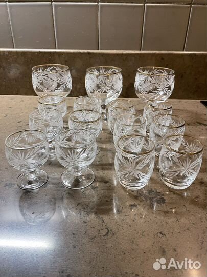Коплект рюмок и бокалов