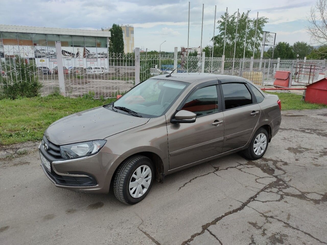 ВАЗ (LADA) Granta: фото владельца