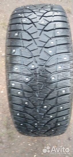 Bridgestone Blizzak Spike-02 245/45 R19