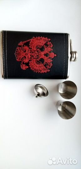 Набор Фляжка с воронкой и стопками