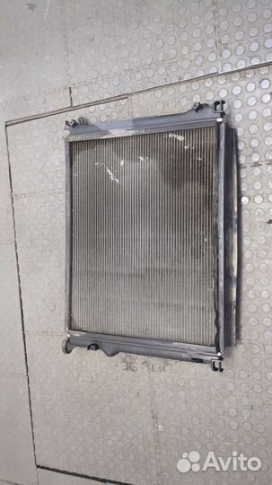 Радиатор охлаждения двигателя Dodge Challenger 2014, 2016