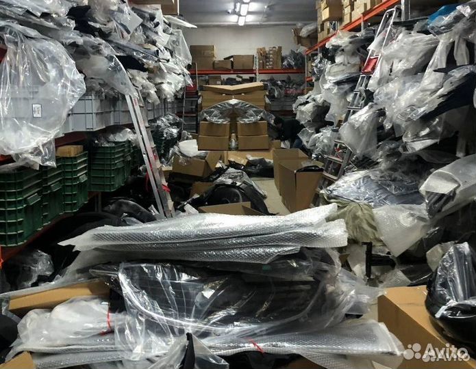 Кронштейн бампера задн левый Ford Focus 3