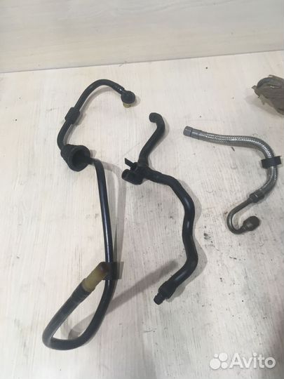 Трубка топливная вакуумная Мерседес W211 3.2 М112