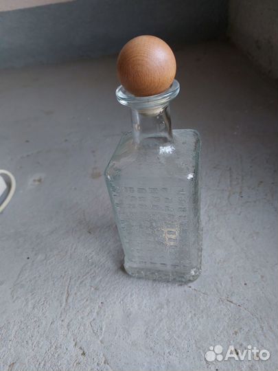 Штоф стеклянный