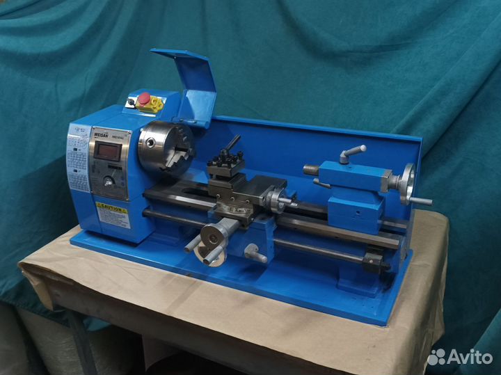 Токарный станок по металлу Weisan