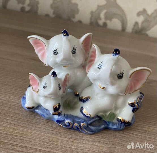 Фарфоровые статуэтки