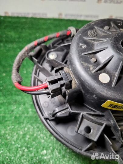 Моторчик отопителя Opel Insignia I (2008—2013)