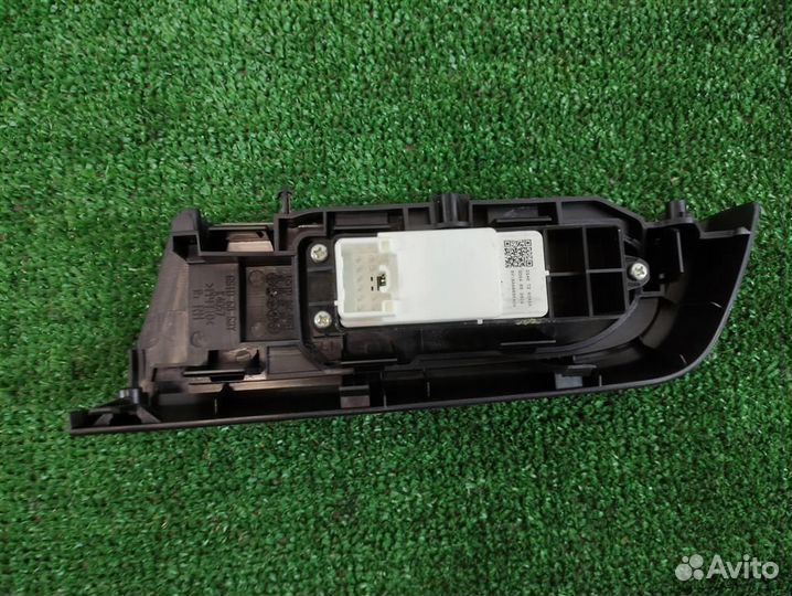 Кнопка стеклоподъемника Mazda 6 (GH) 2010