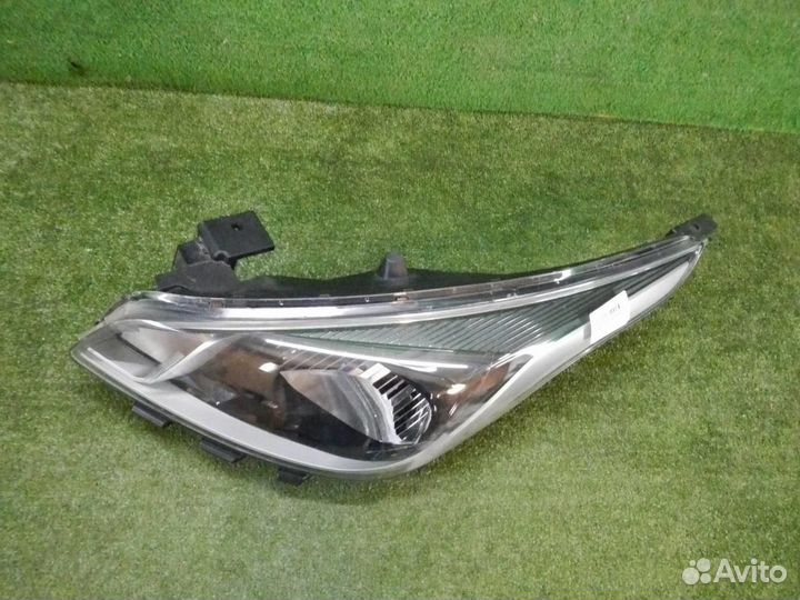 Фара левая Kia Rio