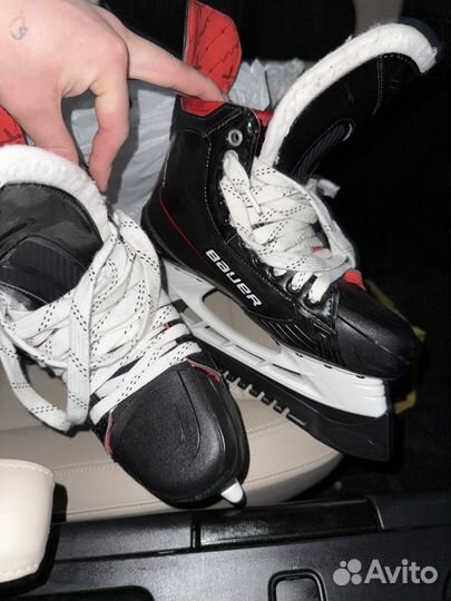 Коньки хоккейные 42 размер