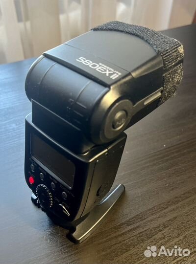 Вспышка Canon Speedlite 580EX II