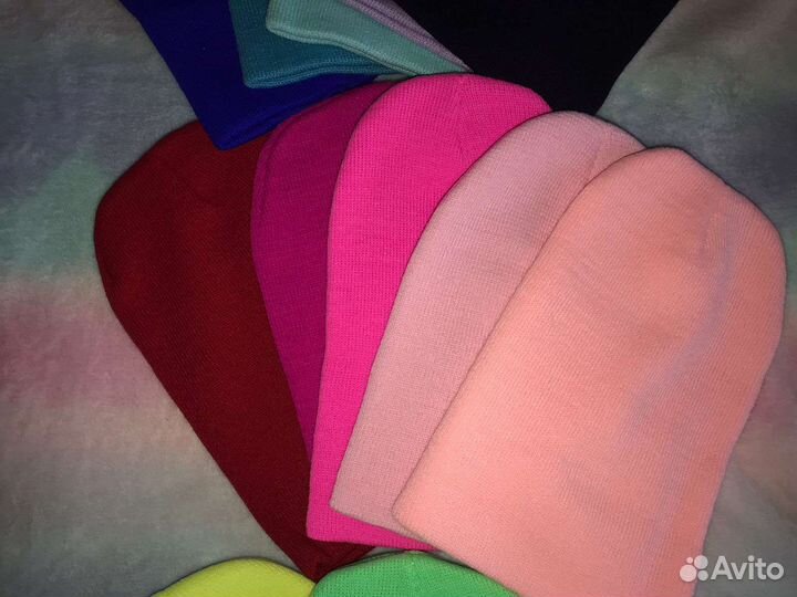 Шапки - разные цвета - новая вязаная шапка