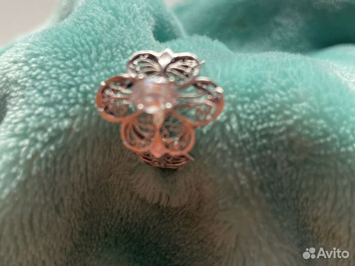Серебряное кольцо с фианитом
