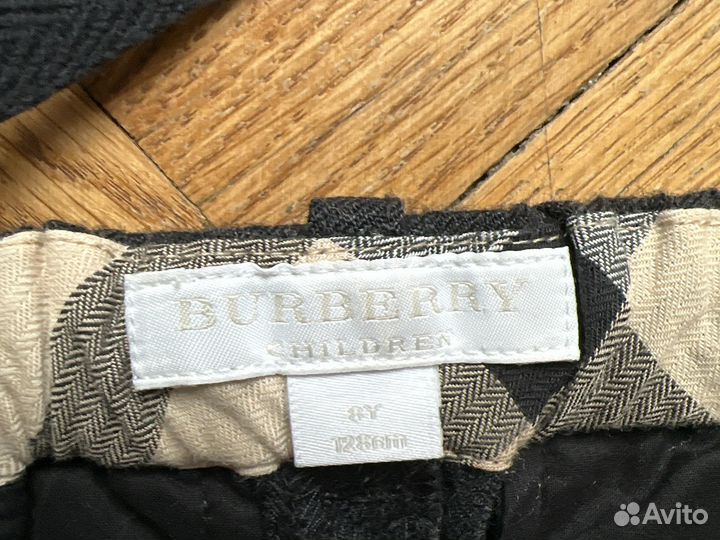 Шорты для девочки Burberry