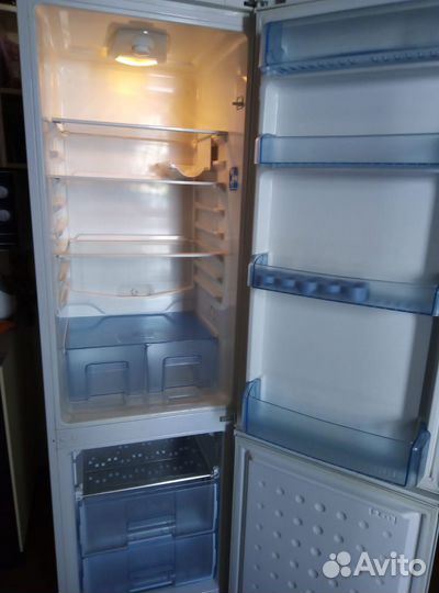 Холодильник бу beko